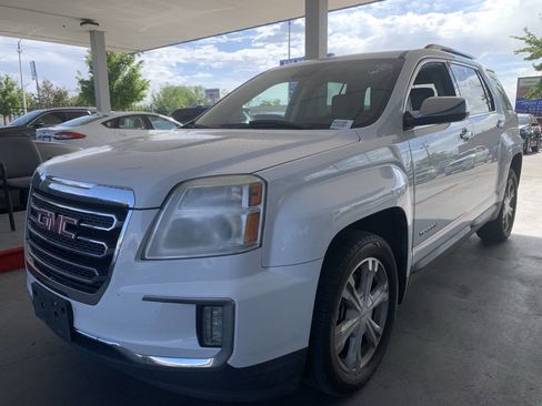 Used 2017 GMC Terrain SLT AWD/4WD image 3