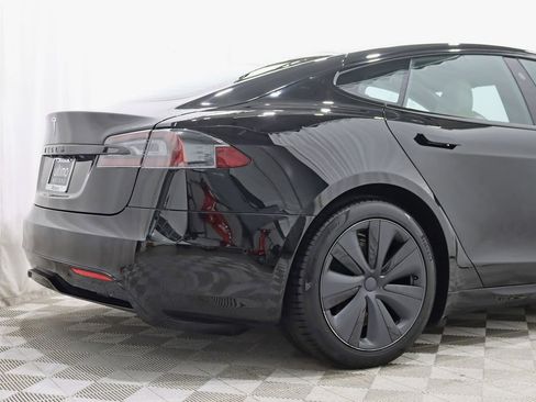 Used 2022 Tesla Model S image 9