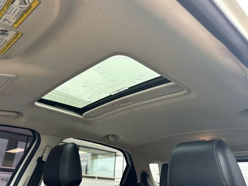 Used 2022 Ford EcoSport Titanium image 17