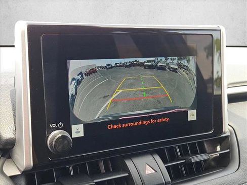 Used 2024 Toyota RAV4 XLE FWD image 18