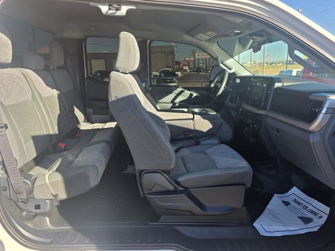Used 2025 Ford F350 XLT w/ FX4 Off-Road Package image 15