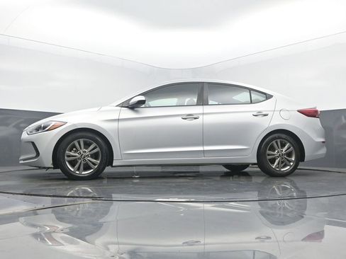 Used 2018 Hyundai Elantra SEL image 47
