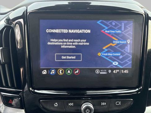 Used 2022 Chevrolet Traverse RS image 22