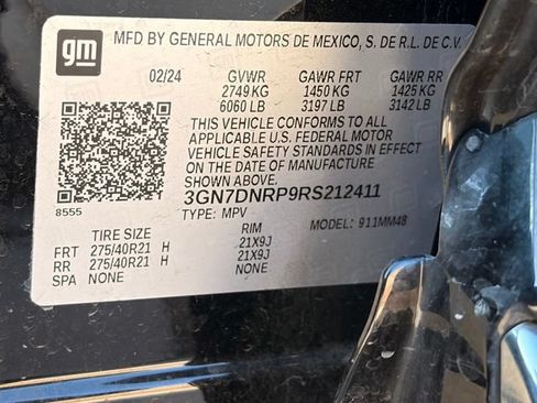 Used 2024 Chevrolet Equinox EV RS FWD image 20