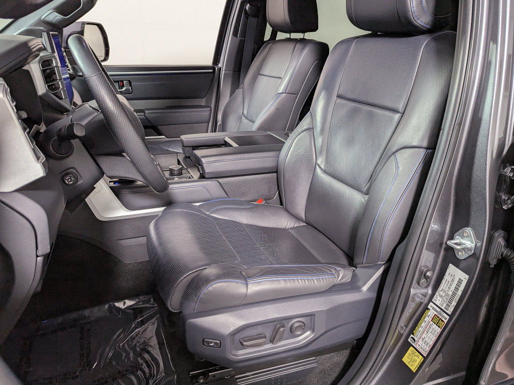 Used 2024 Toyota Sequoia Platinum AWD/4WD image 17