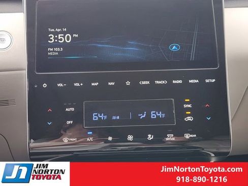 Used 2024 Hyundai Tucson Limited image 18