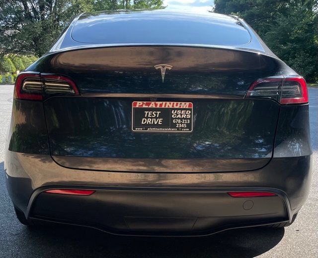 Used 2024 Tesla Model Y Long Range RWD image 7