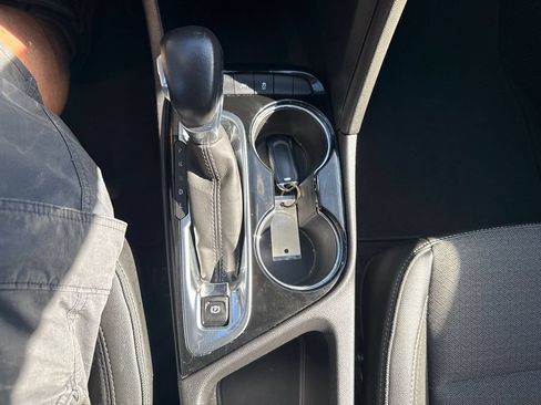 Used 2021 Buick Encore GX Select FWD image 33