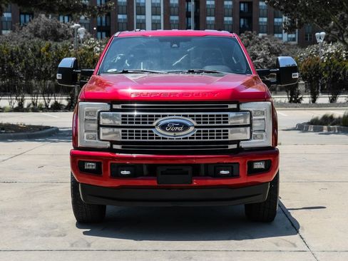 Used 2017 Ford F250 Platinum w/ FX4 Off-Road Package AWD/4WD image 4