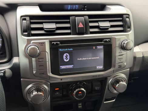 Used 2018 Toyota 4Runner SR5 RWD image 21