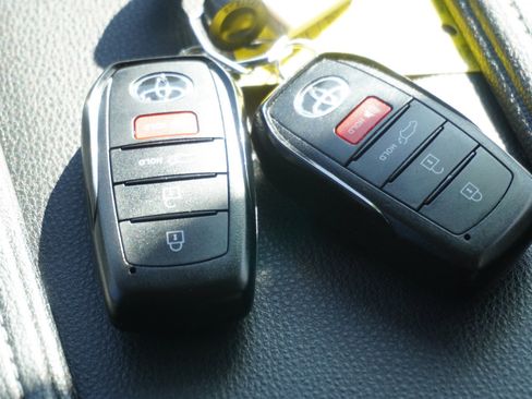 Used 2025 Toyota Grand Highlander AWD image 20