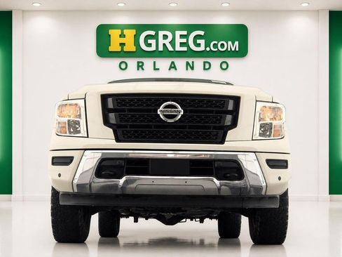 Used 2021 Nissan Titan SV w/ SV Convenience Package AWD/4WD image 7