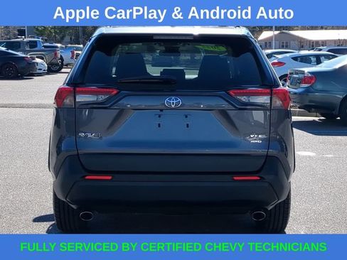 Used 2022 Toyota RAV4 XLE image 6