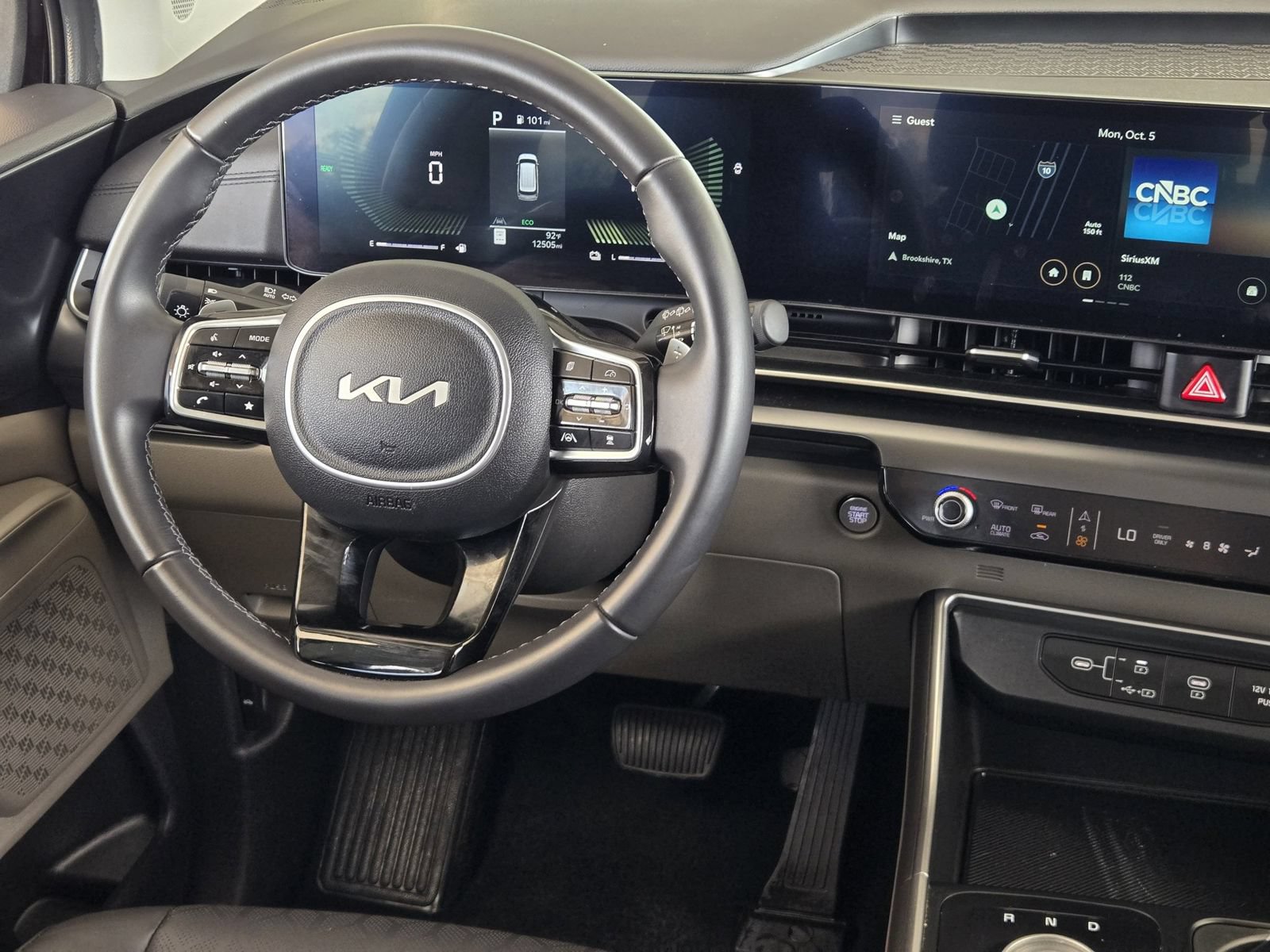 Used 2026 Kia Carnival LXS FWD image 27