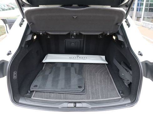 Used 2022 Maserati Levante Modena image 56