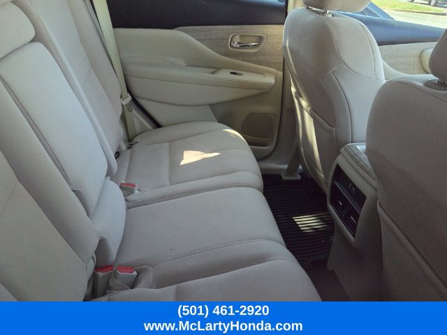 Used 2019 Nissan Murano SV w/ Premium Package FWD image 9