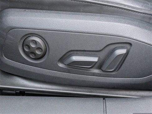 Used 2021 Audi A4 2.0T Premium w/ Convenience Package image 21