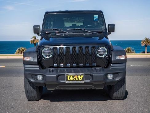 Used 2022 Jeep Wrangler Unlimited Sport AWD/4WD image 3
