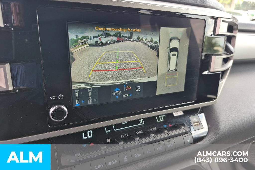 Used 2025 Toyota Sequoia SR5 AWD/4WD image 26