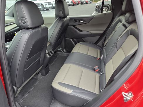 New 2026 Chevrolet Equinox LT image 6