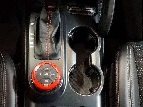 Certified 2024 Ford Bronco Raptor w/ Interior Carbon Fiber Pack 6 AWD/4WD image 10