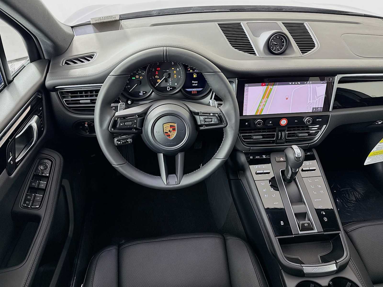 Used 2026 Porsche Macan AWD/4WD image 25
