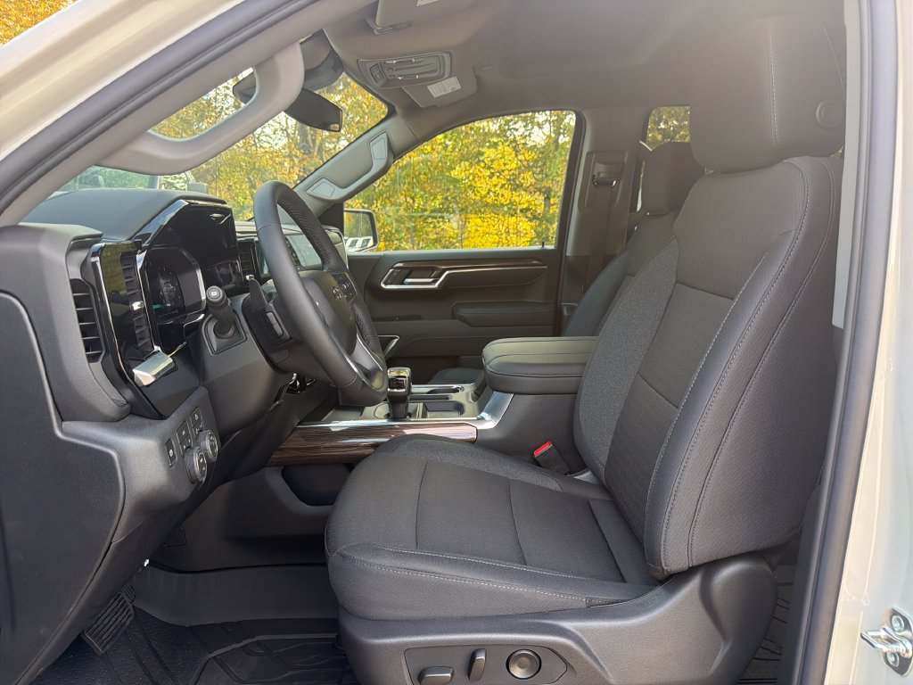 New 2026 Chevrolet Silverado 1500 RST w/ Protection Package AWD/4WD image 10