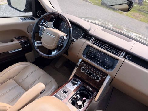 Used 2017 Land Rover Range Rover HSE AWD/4WD image 14