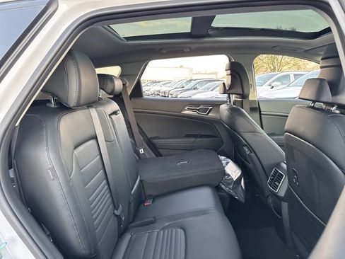 New 2025 Kia Sportage SX image 19