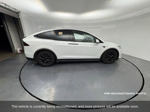 Used 2023 Tesla Model X image 7