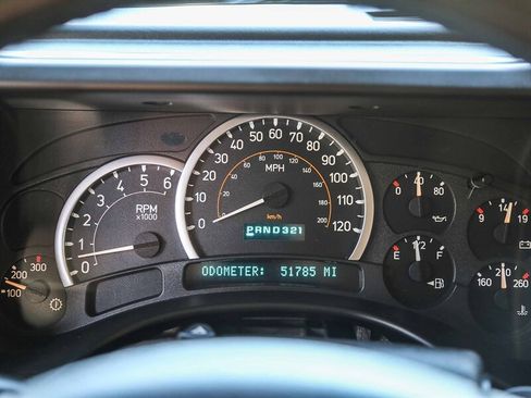 Used 2005 HUMMER H2 w/ Preferred Equipment Group image 38