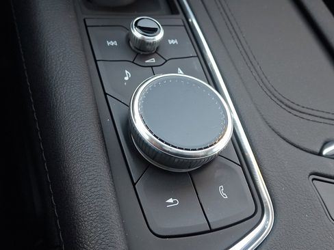 Used 2025 Cadillac XT5 Premium Luxury w/ Technology Package image 26