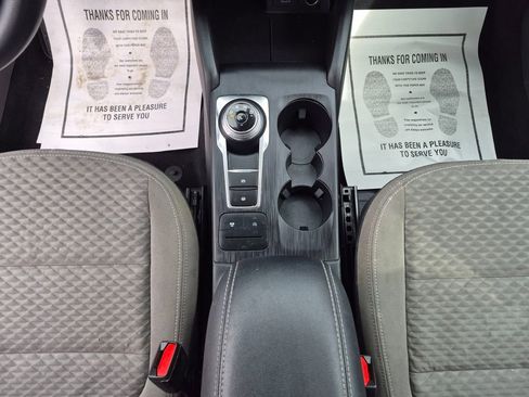 Used 2020 Ford Escape SE image 23