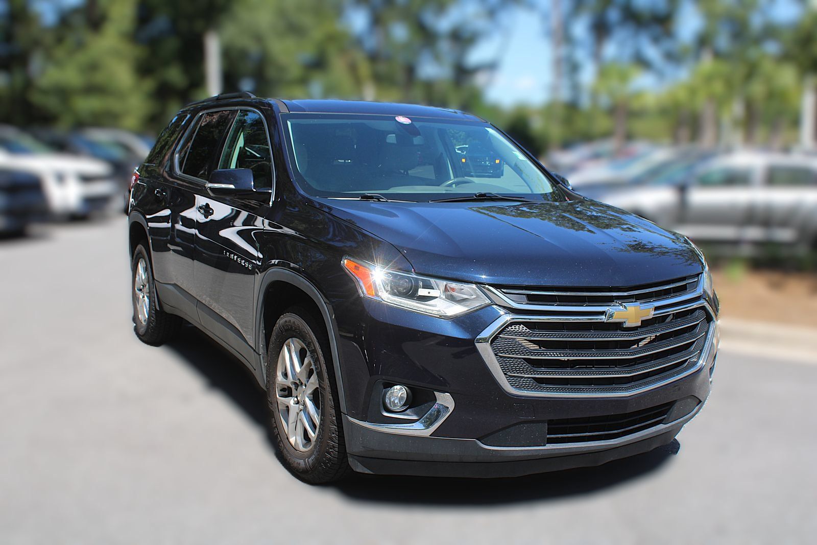 Used 2020 Chevrolet Traverse LT FWD image 16