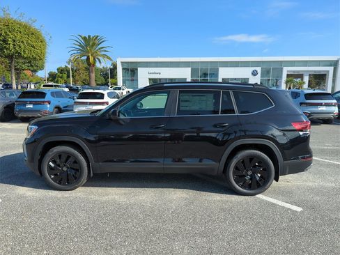 New 2026 Volkswagen Atlas SE image 9