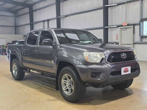Used 2013 Toyota Tacoma PreRunner image 3