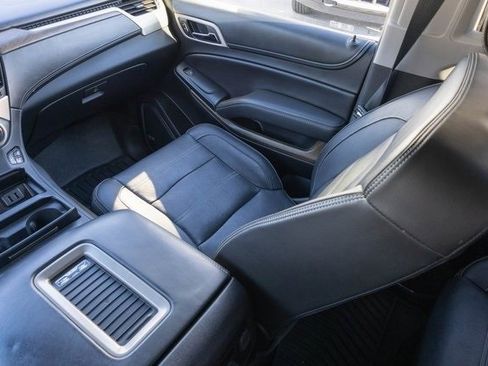 Used 2018 GMC Yukon Denali image 27