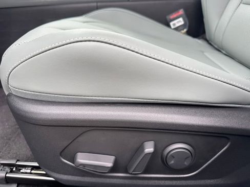 New 2026 Hyundai Elantra Limited FWD image 12