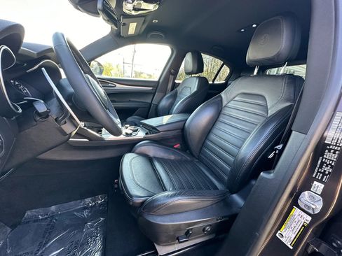 Used 2018 Alfa Romeo Stelvio Ti Sport AWD/4WD image 13