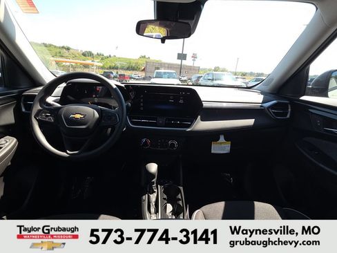 New 2026 Chevrolet TrailBlazer LS w/ LS Convenience Package FWD image 29