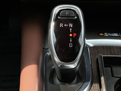 Used 2021 Buick Enclave Avenir w/ Avenir Technology Package image 21