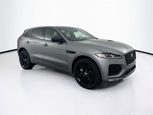 New 2025 Jaguar F-PACE R-Dynamic S image 3