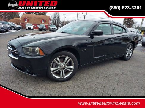 Used 2014 Dodge Charger R/T image 1