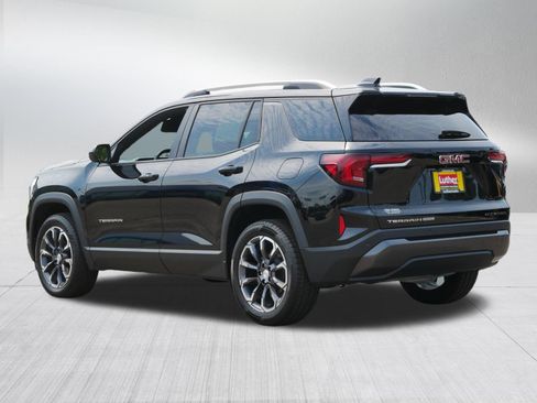 Used 2025 GMC Terrain Elevation w/ Elevation Premium Package AWD/4WD image 5