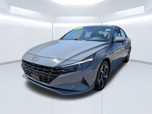 Certified 2023 Hyundai Elantra SEL w/ Convenience Package FWD image 8