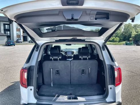 Used 2021 GMC Acadia SLT FWD image 33