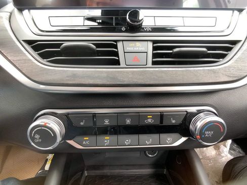 New 2025 Nissan Altima 2.5 SV w/ SV Premium Package image 22