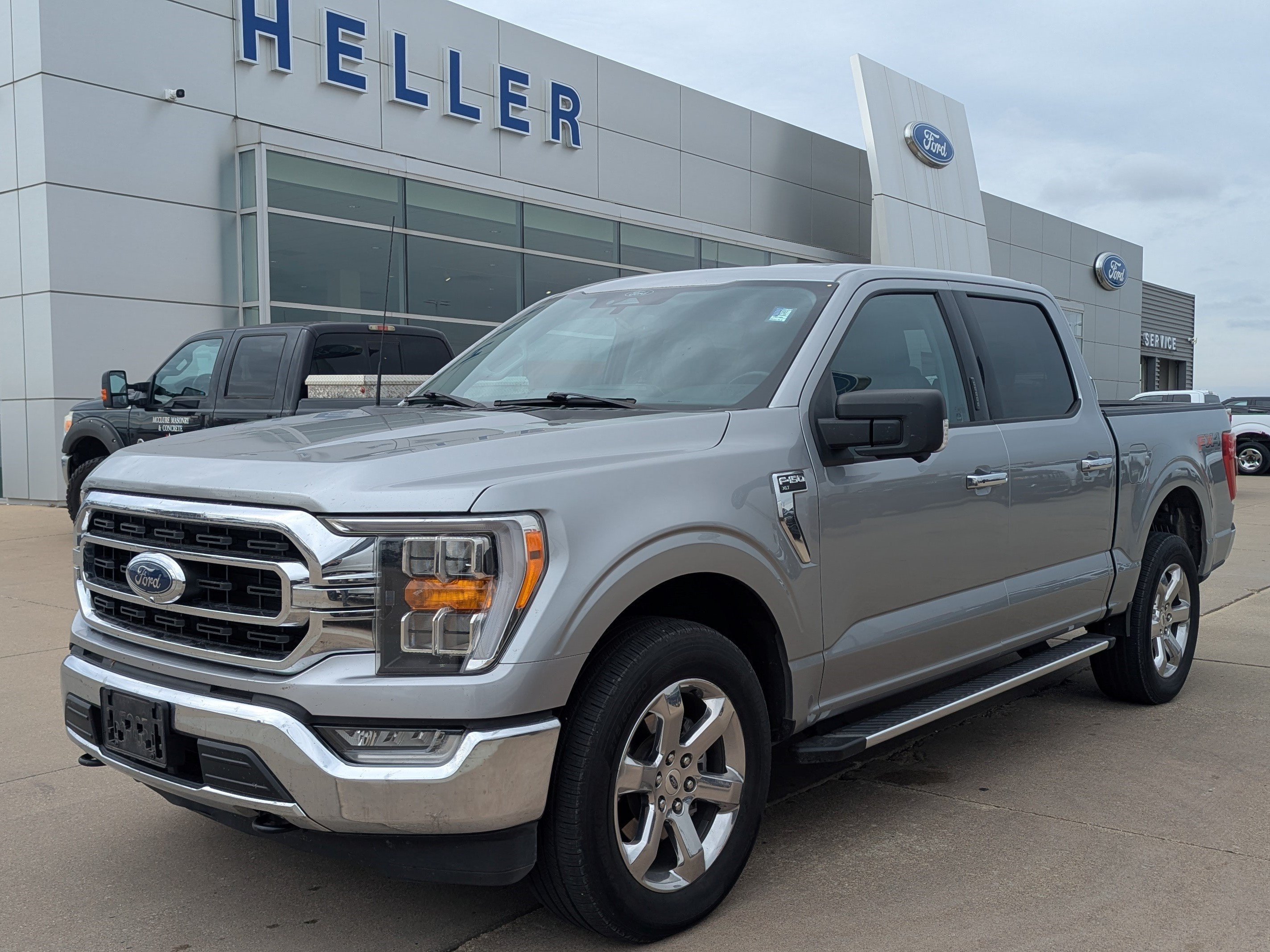 Used 2022 Ford F150 XLT w/ Equipment Group 302A High AWD/4WD image 3