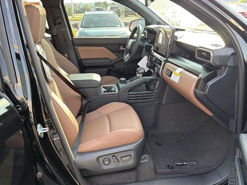 New 2026 Toyota 4Runner Limited AWD/4WD image 13