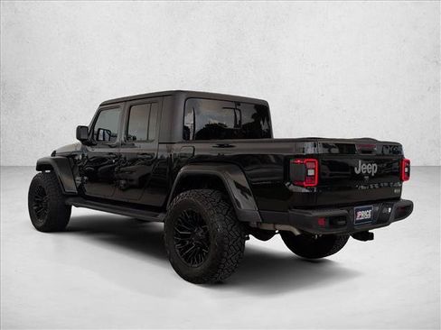 Used 2020 Jeep Gladiator Overland AWD/4WD image 3